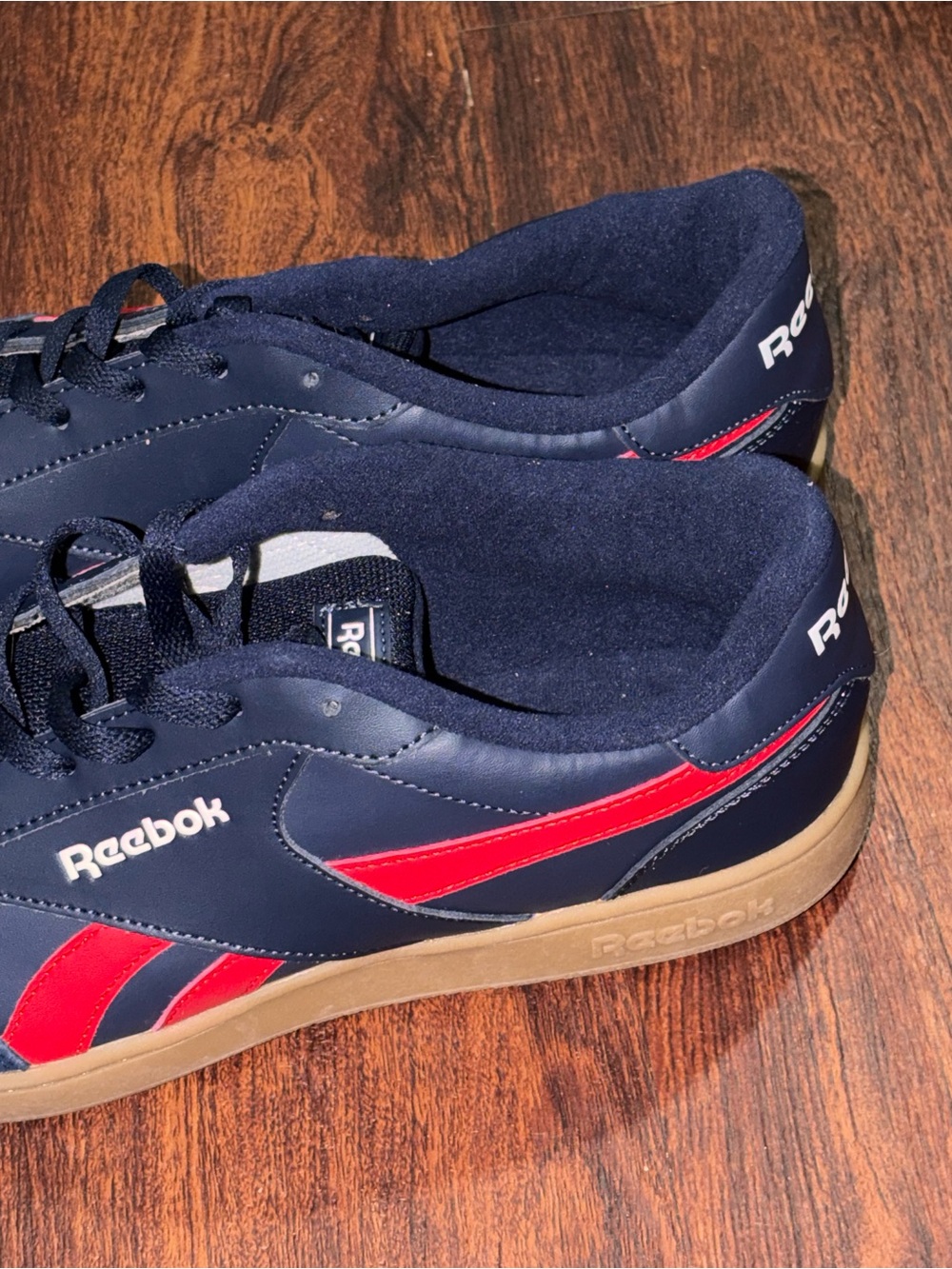 Reebok size 12 - Picture 5 of 12